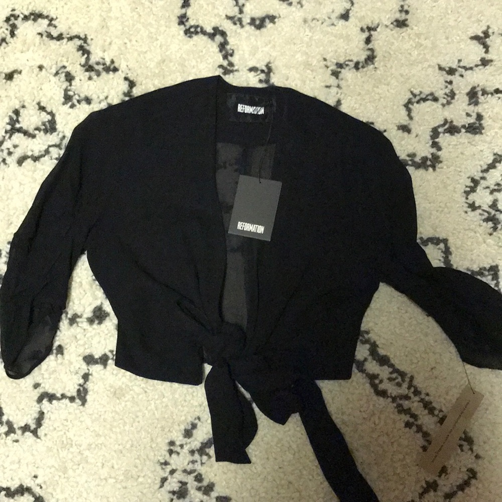 🖤Reformation crop top